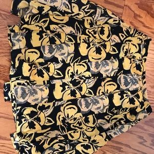 Who What Wear black and gold skirt